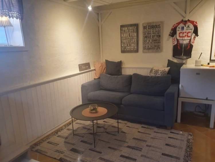 Koselig Rom Med Stue I Bodo Sentrum Exteriér fotografie